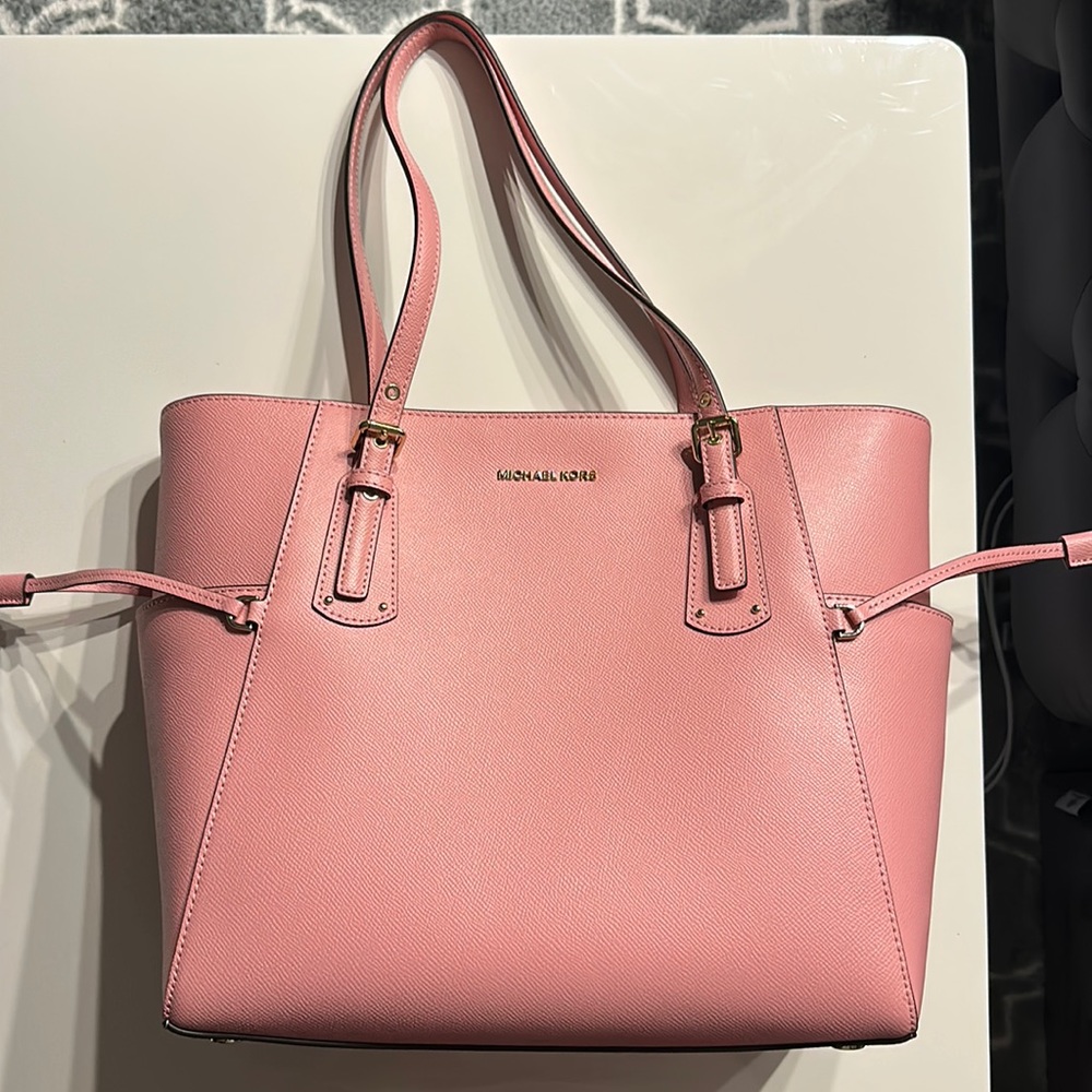 Michael Kors: Pink Tote Purse